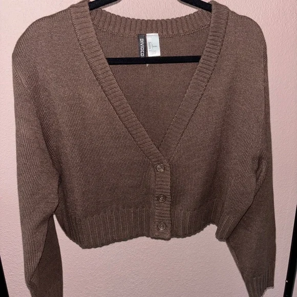 H&M Brown Cropped Cardigan - Picture 2 of 2